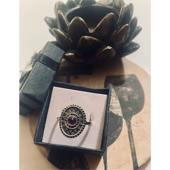 PRETTY SILVER COIN PURPLE STONE SILVER BOHO RING - Picture 2 of 5